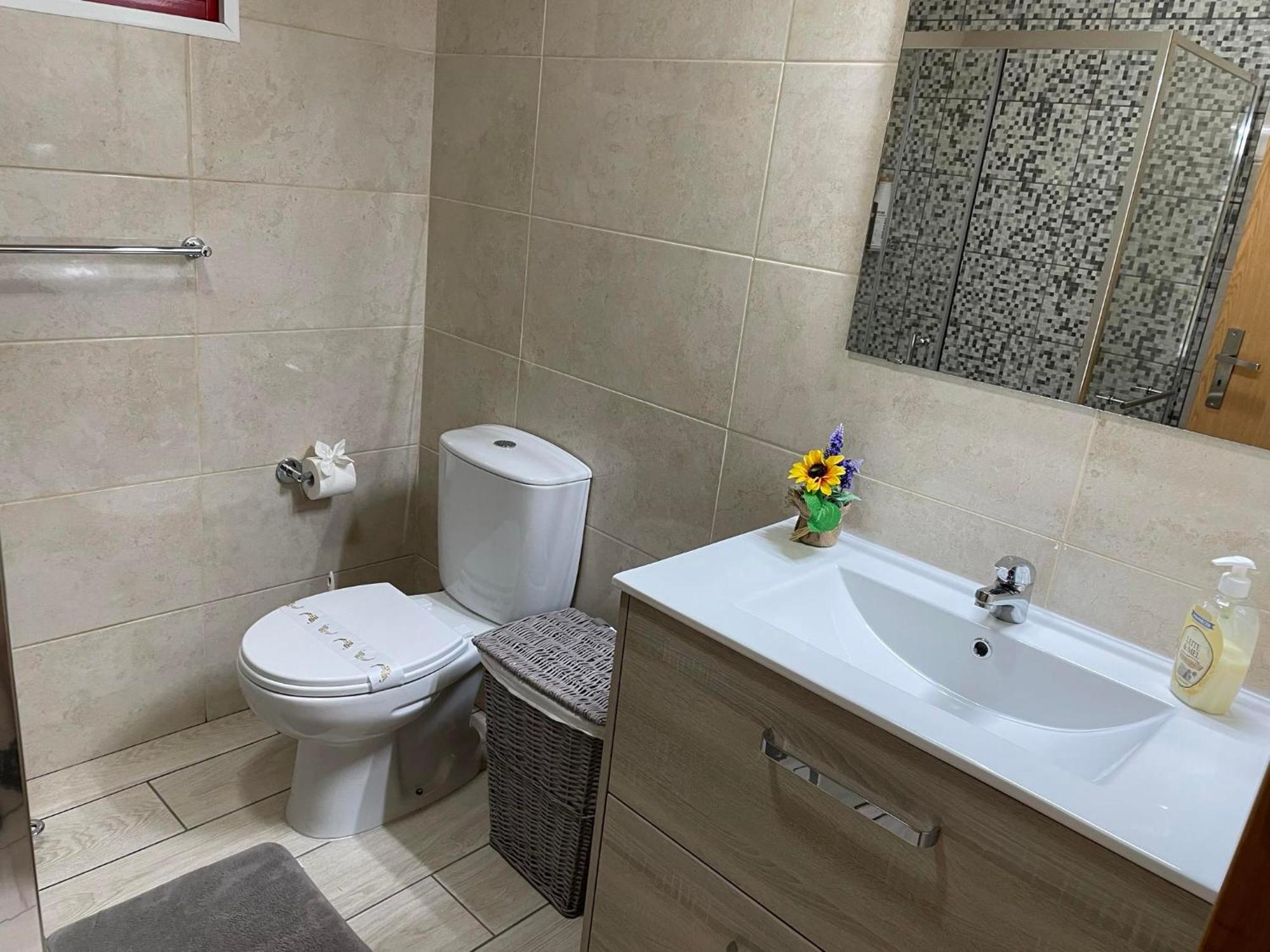 Sunflower Guest House - Madalena - Pico Sao Caetano  المظهر الخارجي الصورة