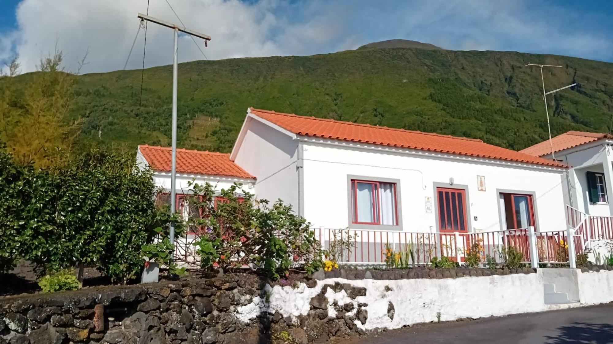 Sunflower Guest House - Madalena - Pico Sao Caetano  المظهر الخارجي الصورة